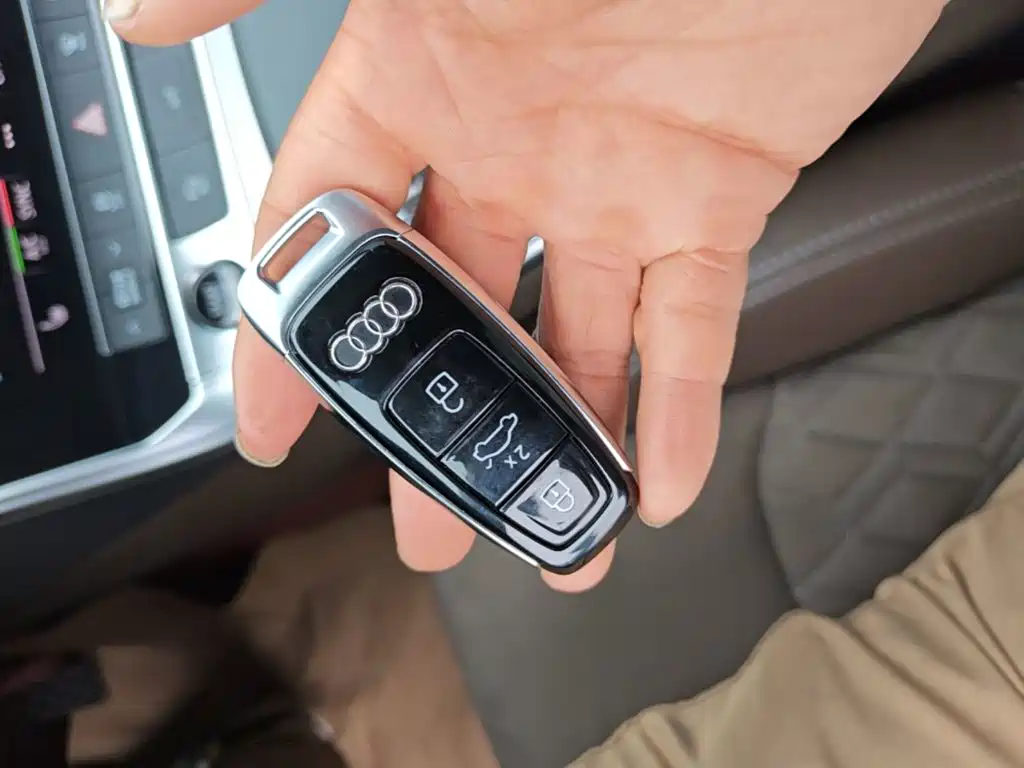 Audi A7L — миниатюра 9