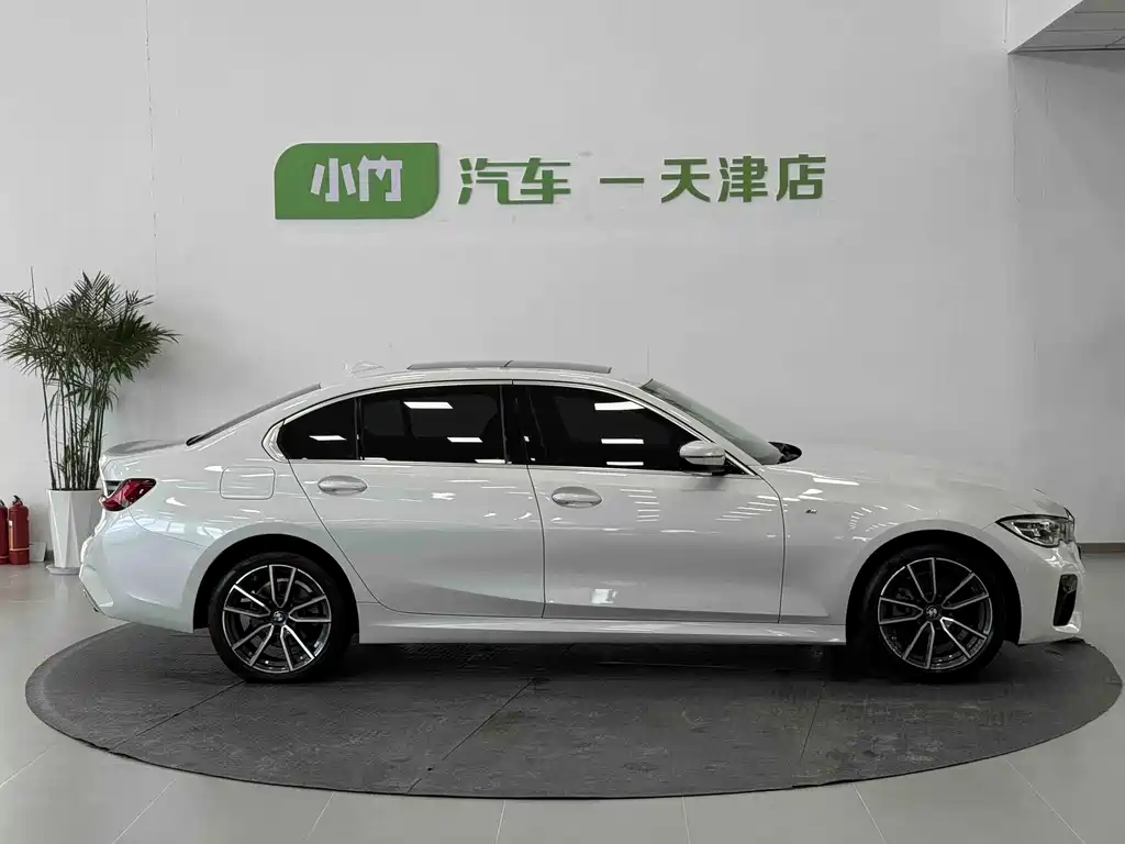 BMW 3 Series — миниатюра 6