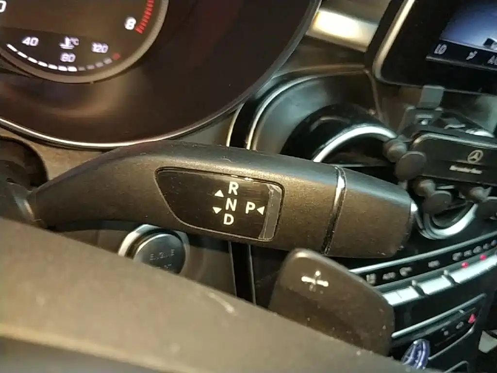Mercedes-Benz C-Class — миниатюра 14