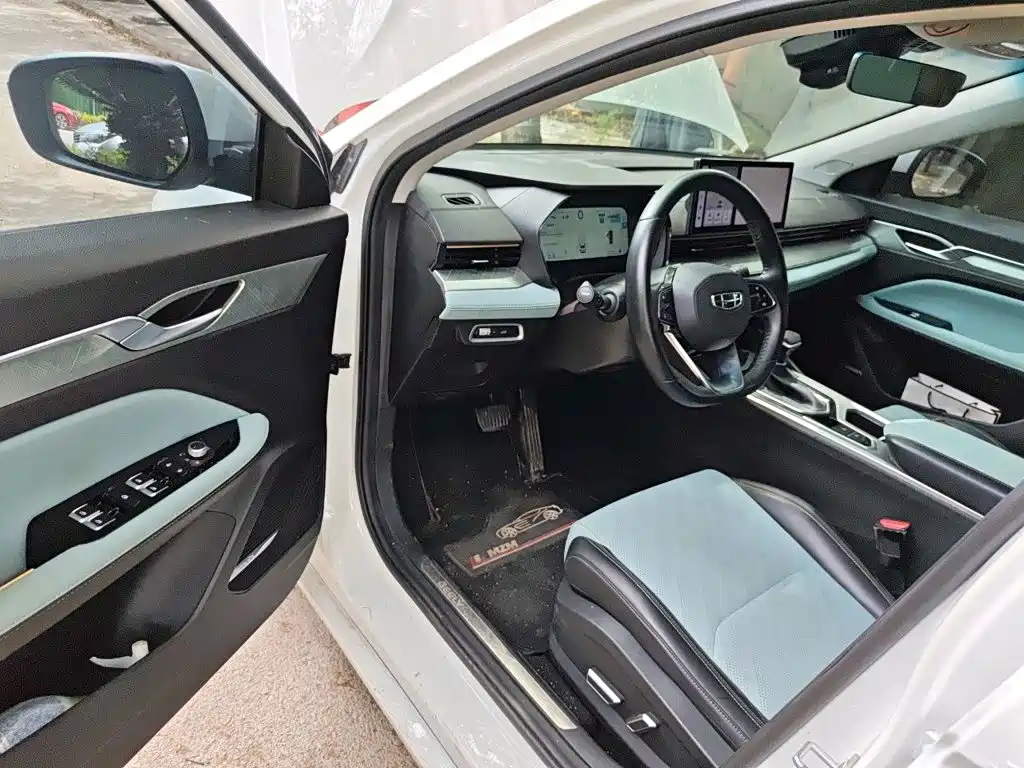 Geely Emgrand L — миниатюра 12
