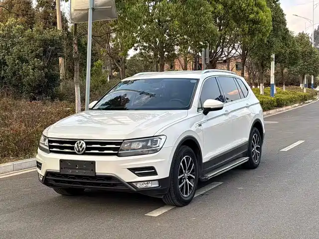 VOLKSWAGEN TIGUAN L 2018