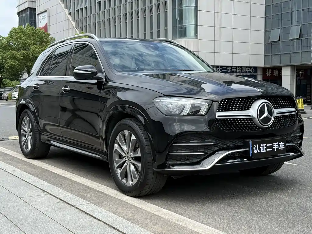 Mercedes-Benz GLE (Import) — миниатюра 3