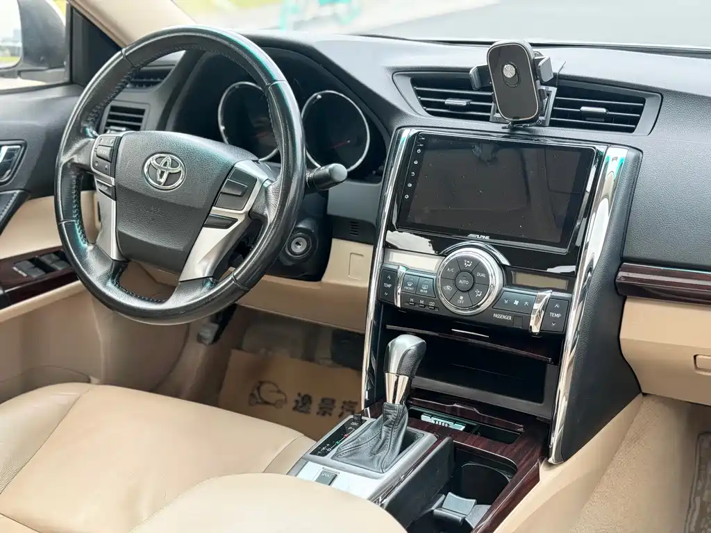 Toyota Reiz — миниатюра 16