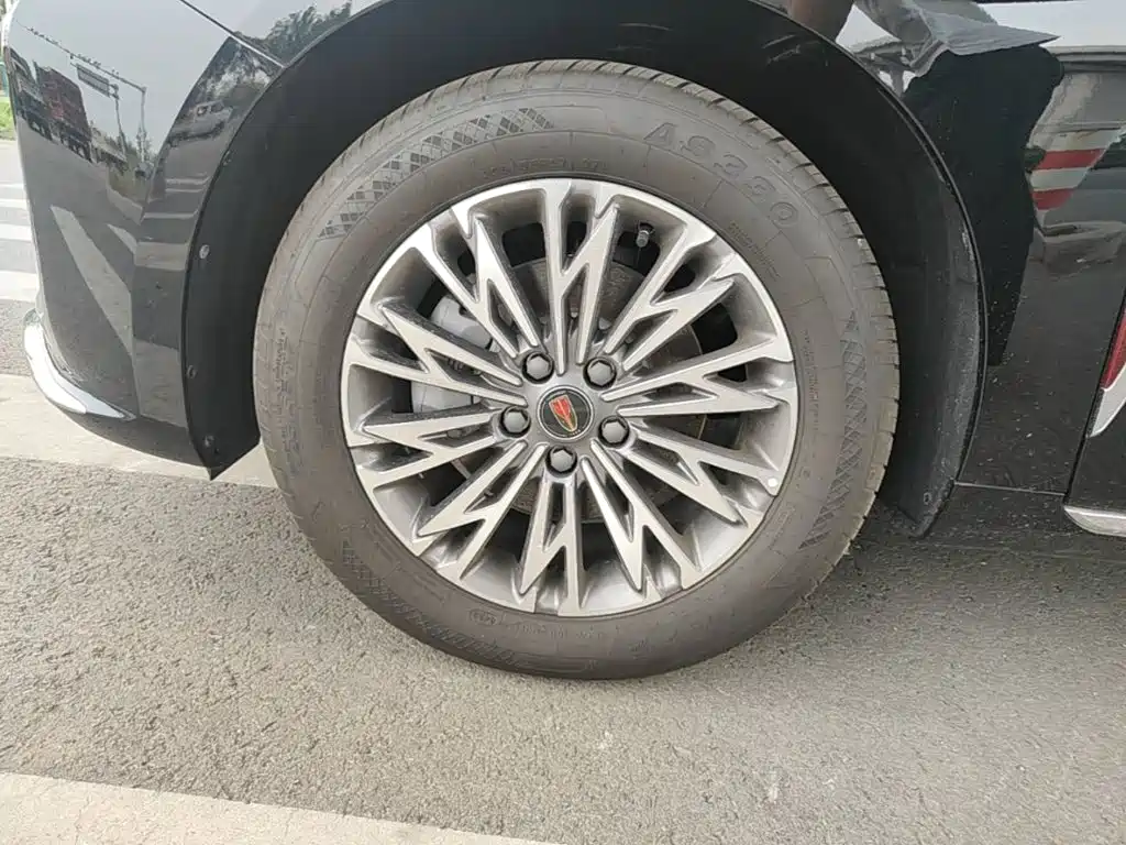 Hongqi Hongqi H5 — миниатюра 23