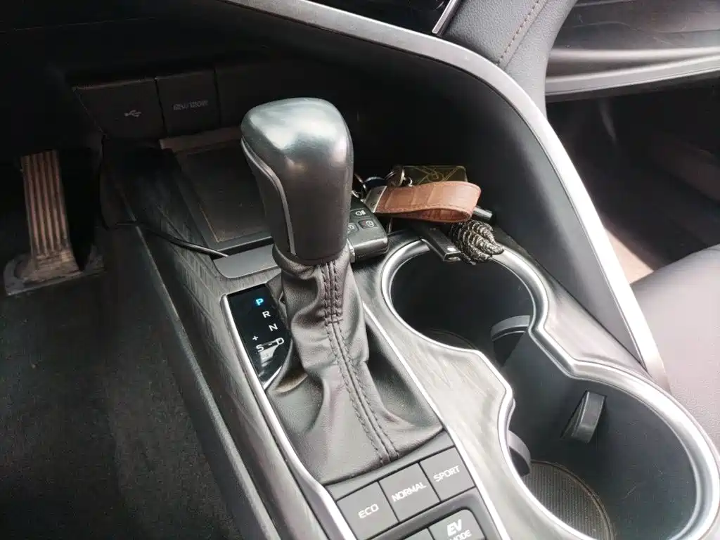 Toyota Camry — миниатюра 15