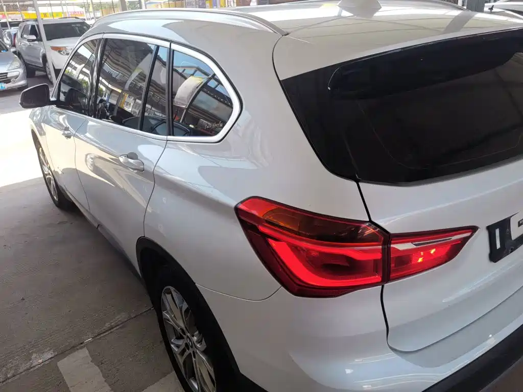 BMW X1 — миниатюра 5