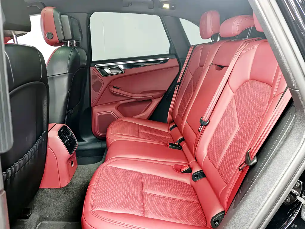 Porsche Macan — миниатюра 14