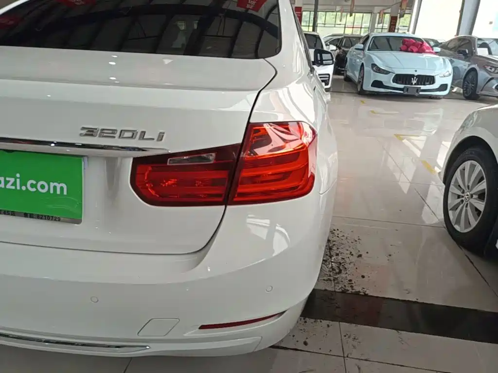 BMW 3 Series — миниатюра 8