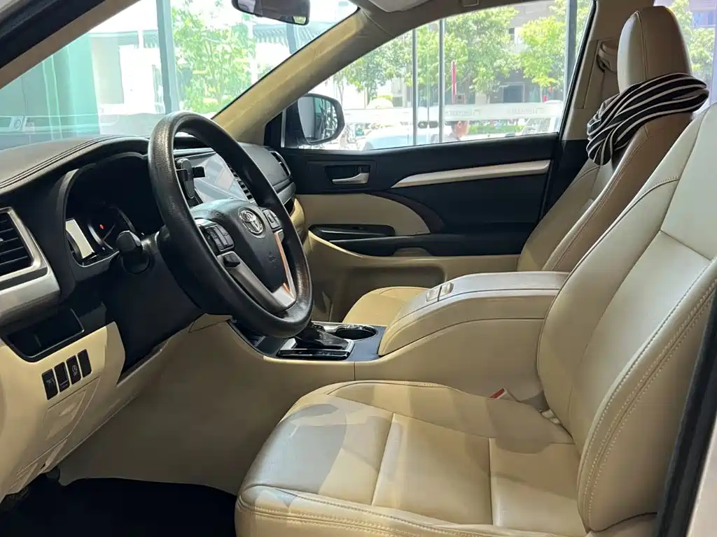 Toyota Highlander — миниатюра 8