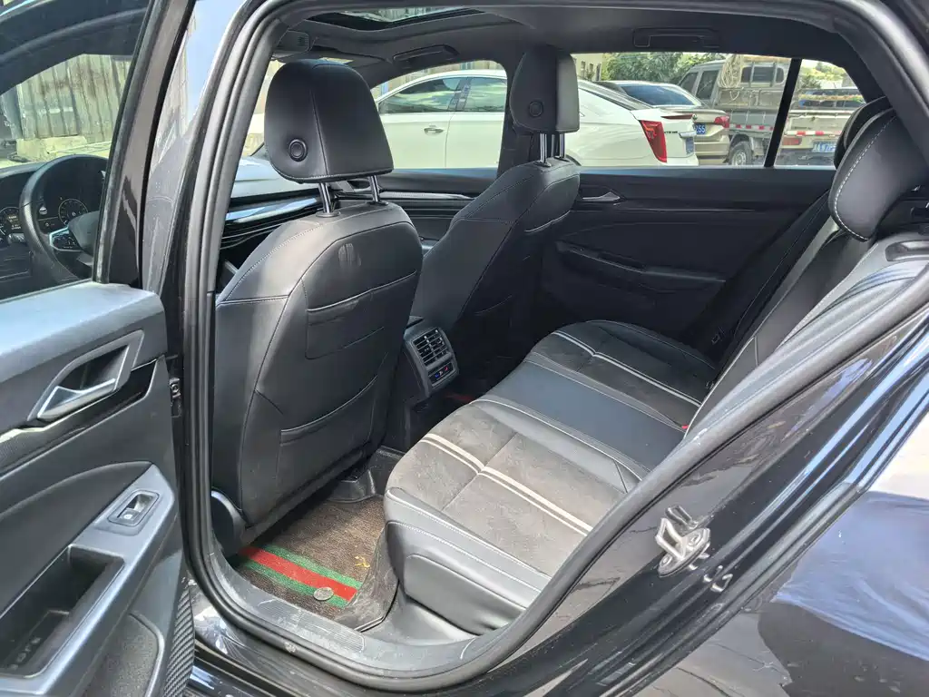 Volkswagen Golf — миниатюра 7