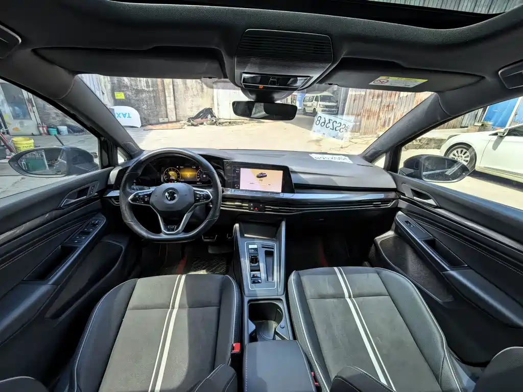 Volkswagen Golf — миниатюра 8