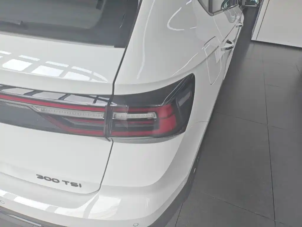 Volkswagen Tharu — миниатюра 8