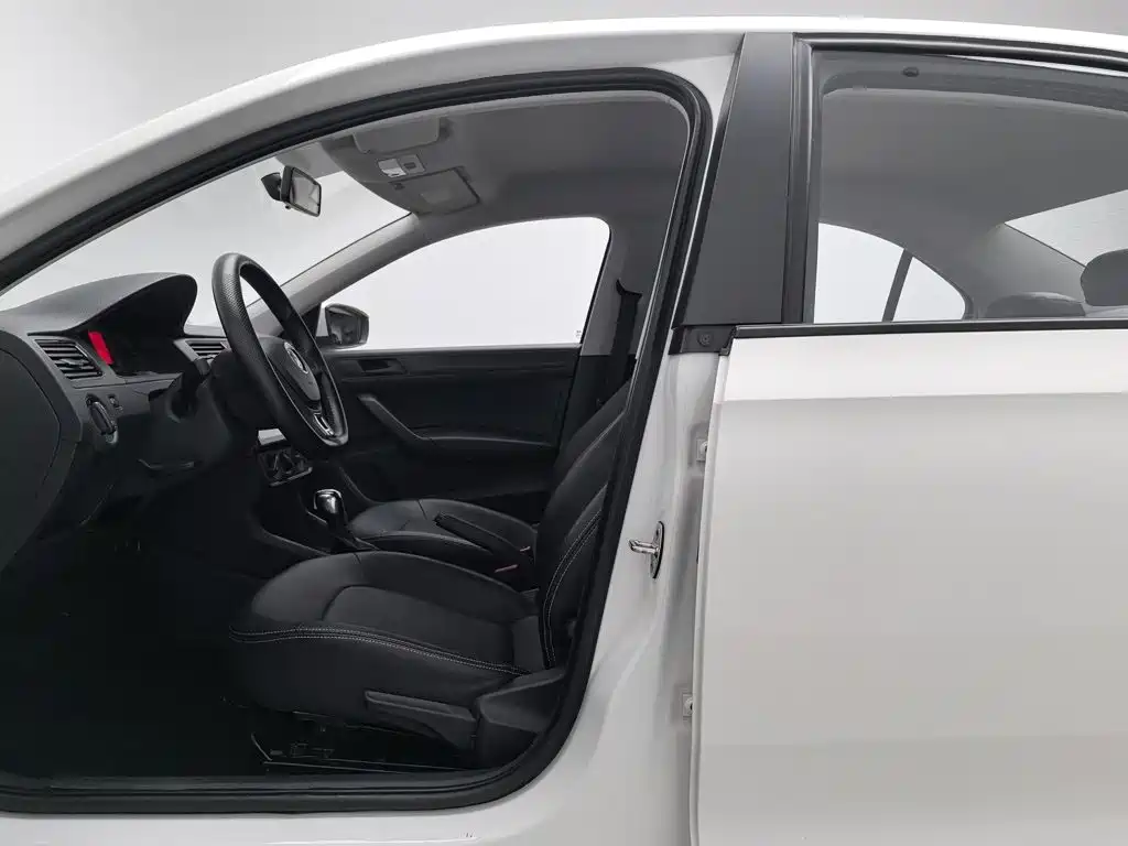 Volkswagen Santana — миниатюра 10
