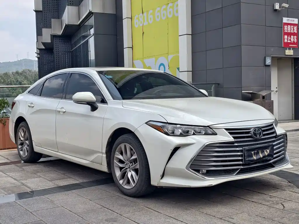 Toyota Avalon — миниатюра 3