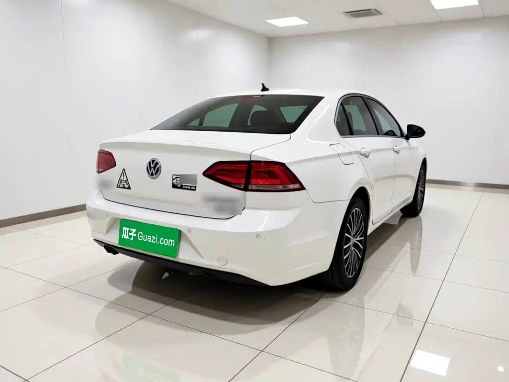Volkswagen Lamando — миниатюра 6