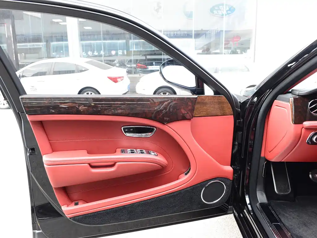 Bentley Mulsanne — миниатюра 16