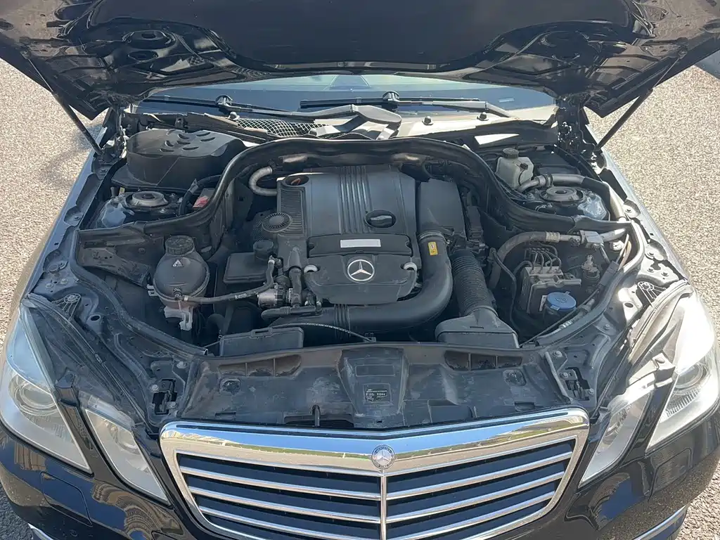 Mercedes-Benz E-Class — миниатюра 26