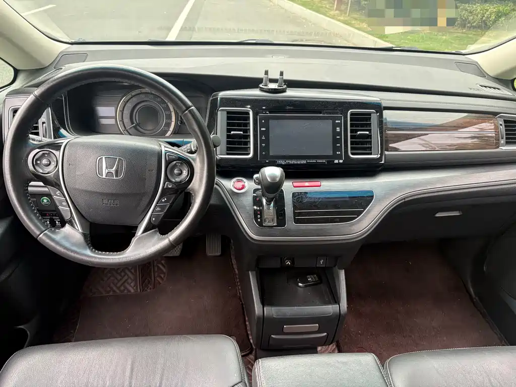 Honda Elysion — миниатюра 3