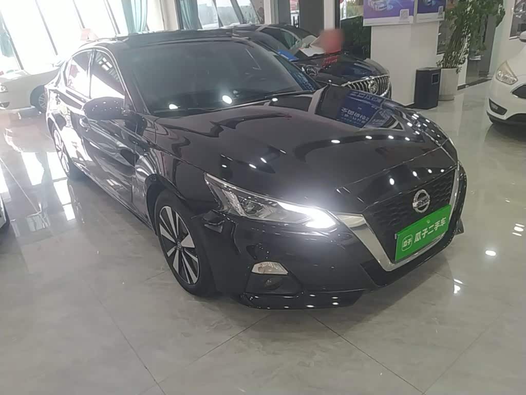 Geely Binyue 2.0 л 2023 г. Чёрный, пробег 38600 км