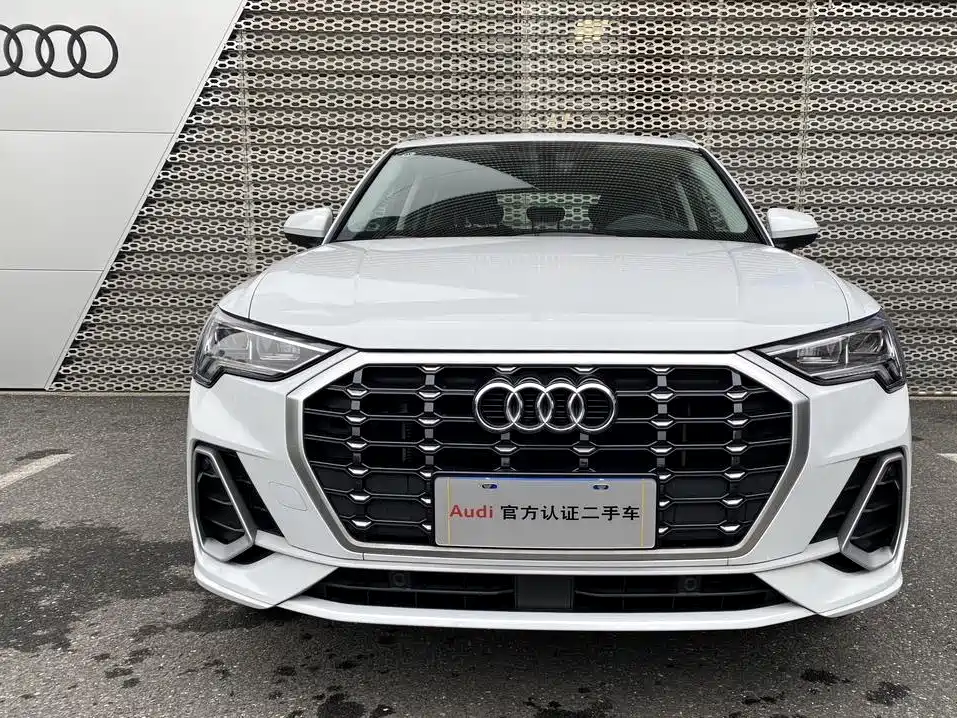 Audi Q3 — миниатюра 2