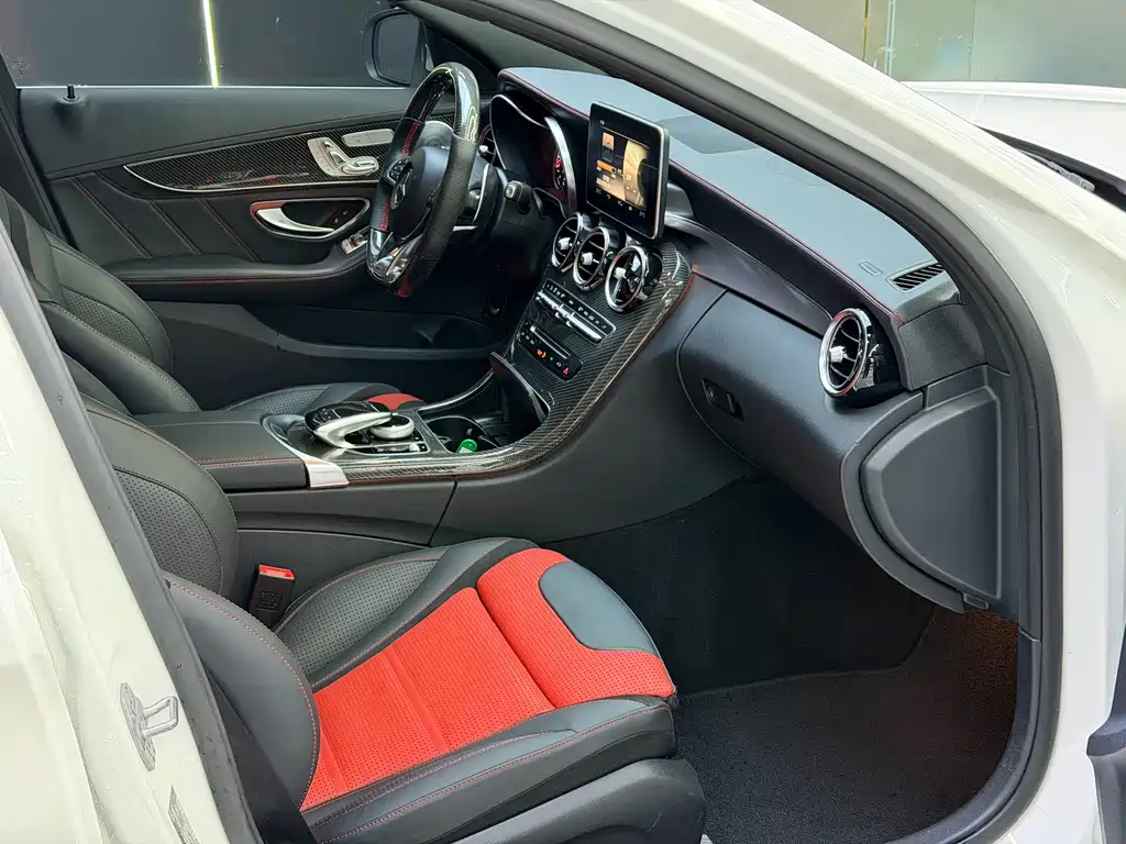 MERCEDES-BENZ C CLASS AMG