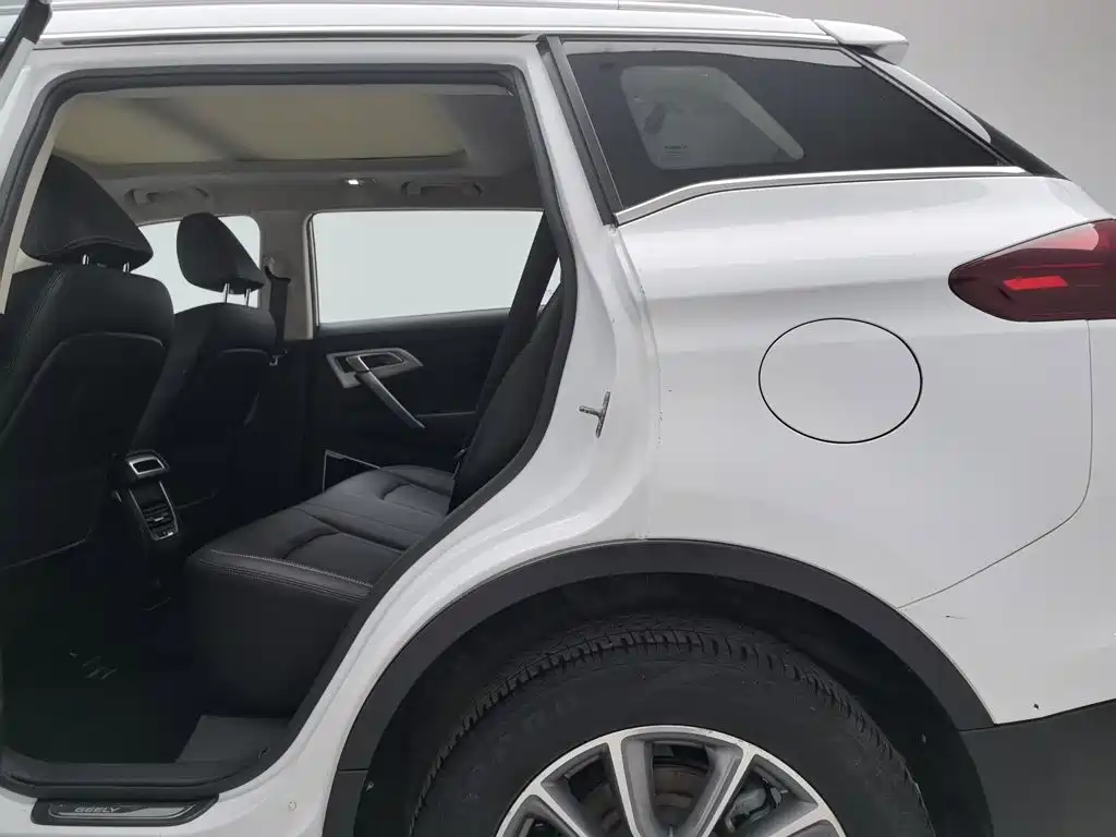 Geely Boyue — миниатюра 15