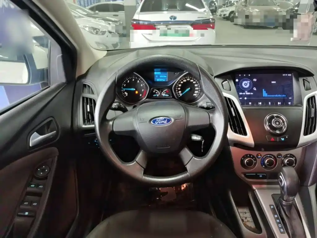 Ford Focus — миниатюра 15