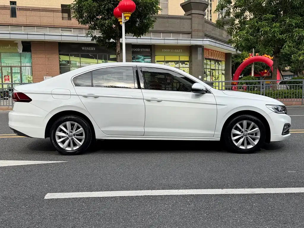 Volkswagen Bora — миниатюра 9