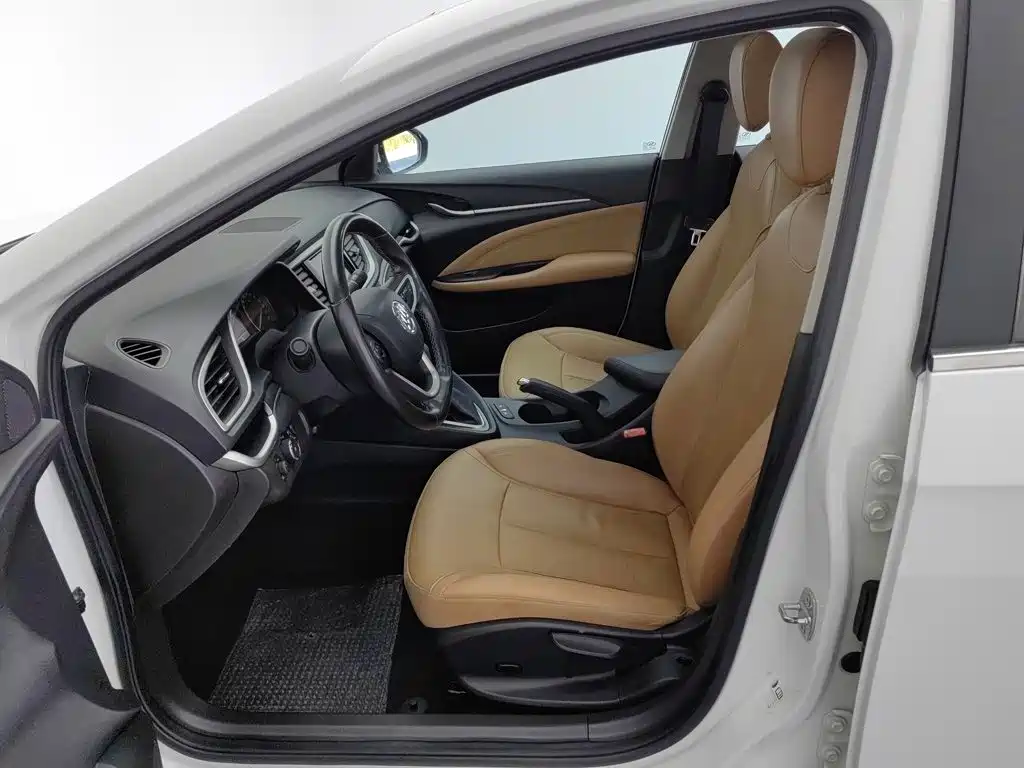 Buick Excelle — миниатюра 10