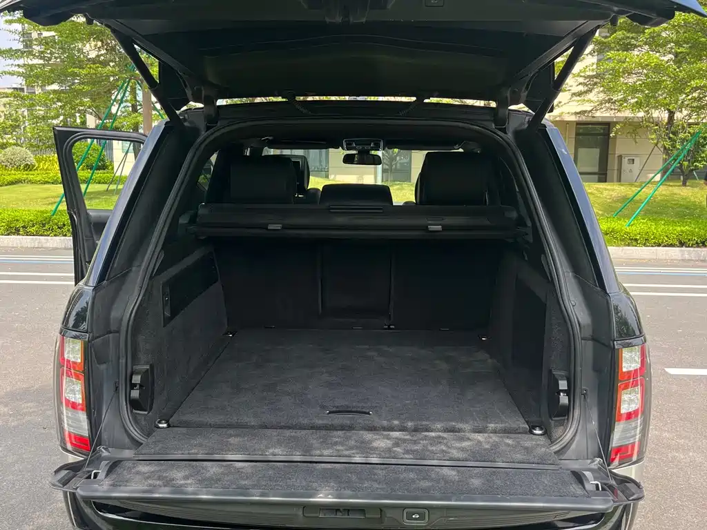 Land Rover Range Rover — миниатюра 31