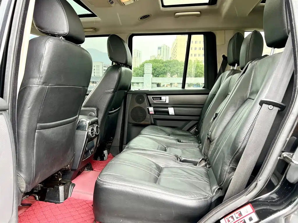 Land Rover Discovery — миниатюра 7