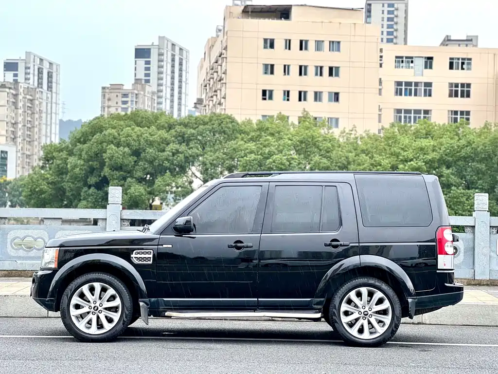 Land Rover Discovery — миниатюра 11