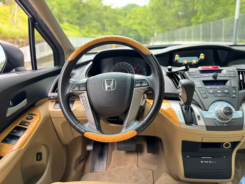 Honda Odyssey — миниатюра 16