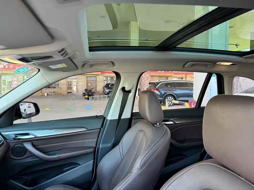 BMW X1 — миниатюра 8