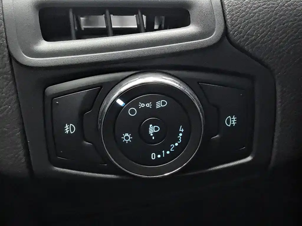 Ford Focus — миниатюра 21