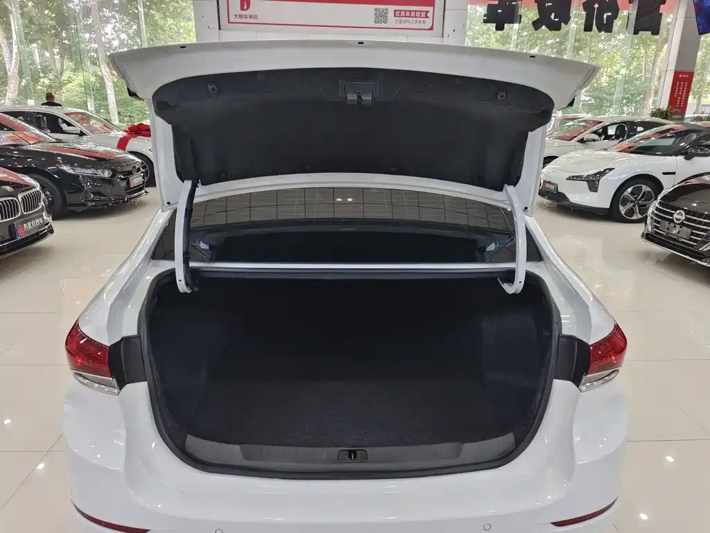 Buick Excelle — миниатюра 14