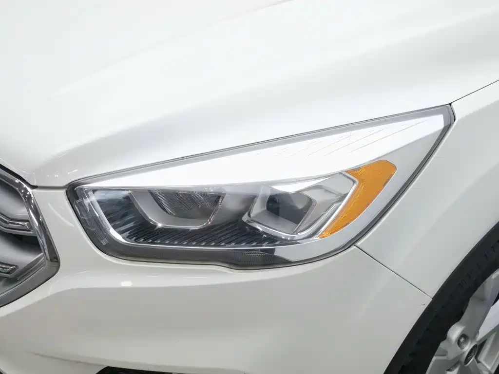 Ford Kuga — миниатюра 7