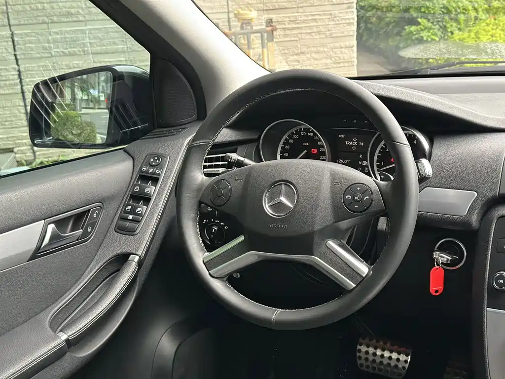Mercedes-Benz R-Class — миниатюра 25