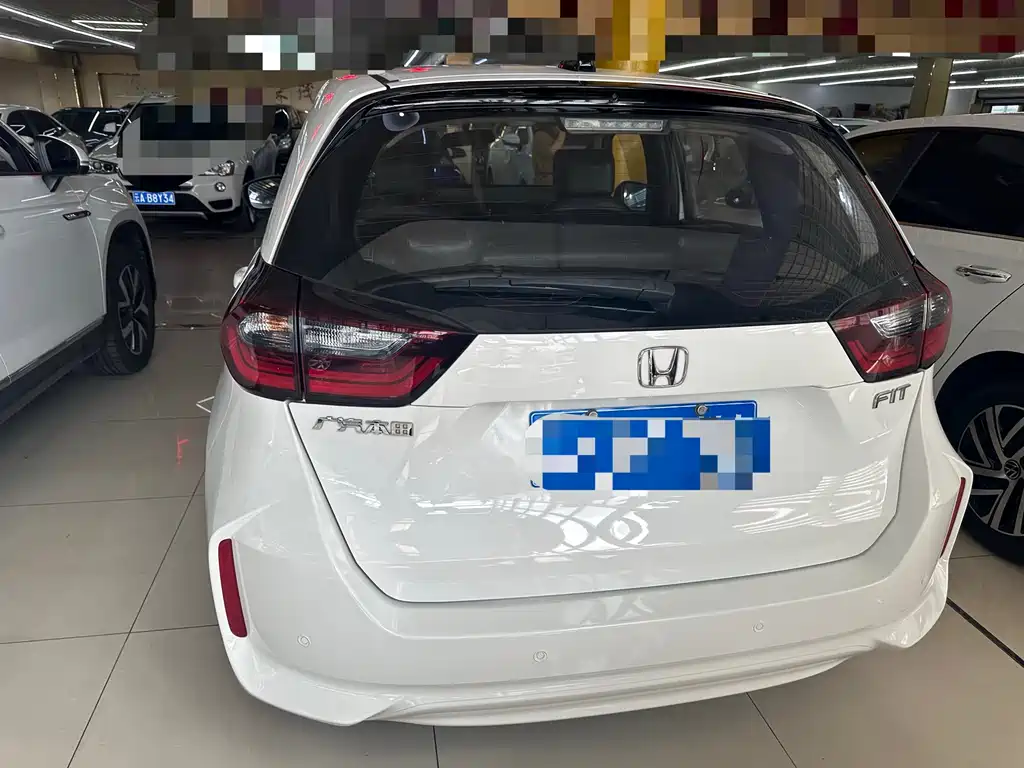 Honda Fit — миниатюра 9