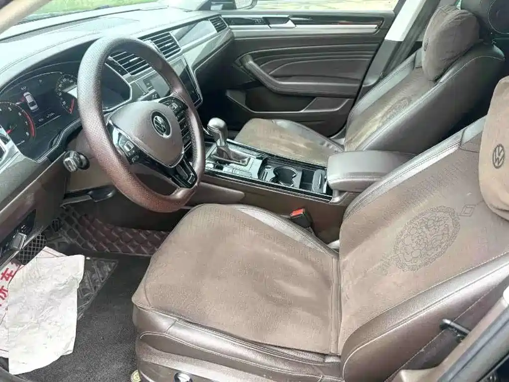 Volkswagen Phideon — миниатюра 3