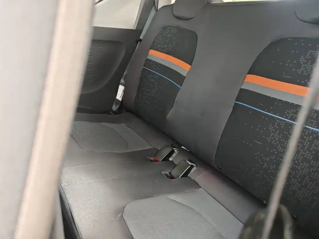 Wuling MINIEV — миниатюра 17
