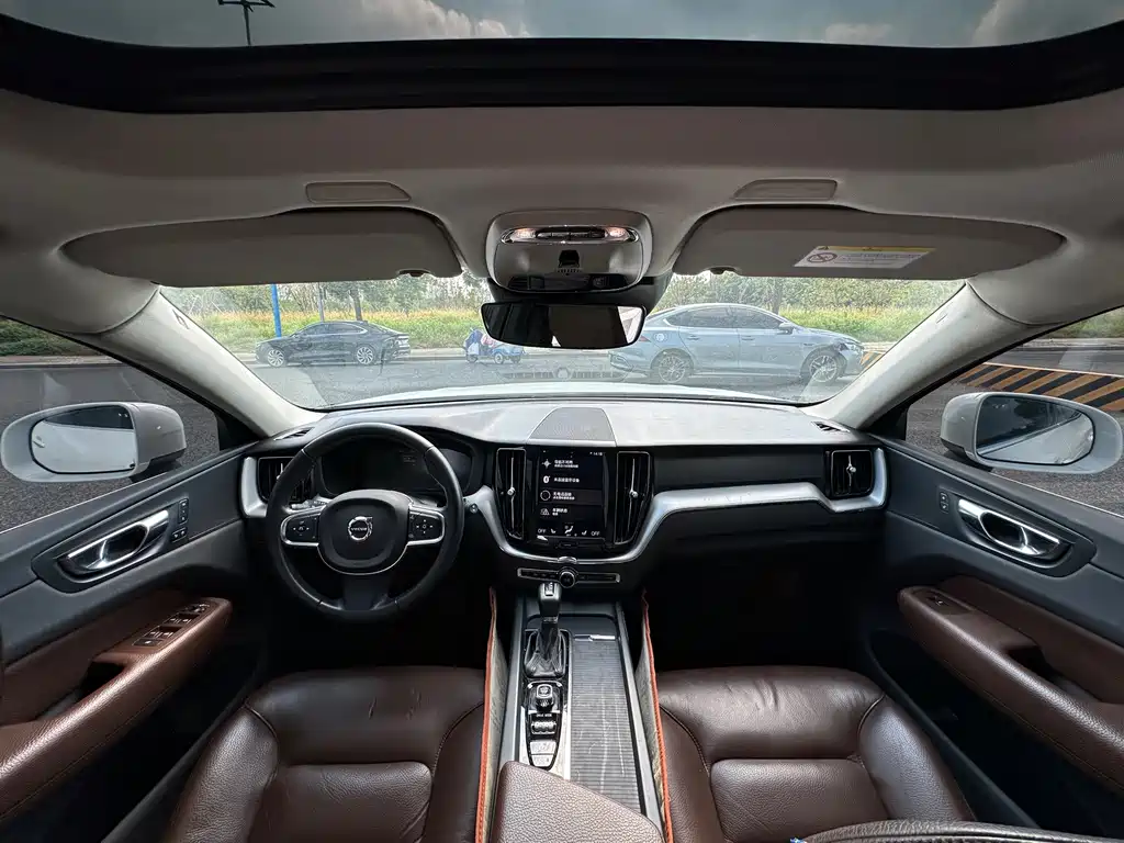 Volvo XC60 — миниатюра 14