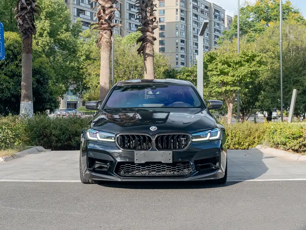 BMW M5