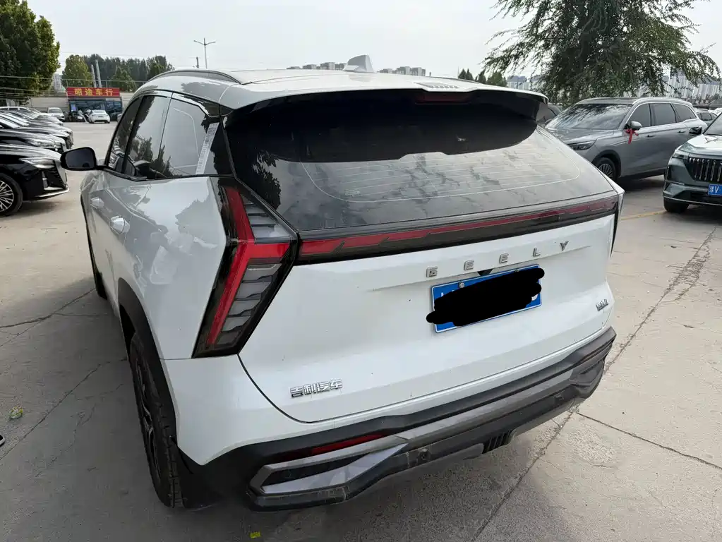 Geely Boyue L — миниатюра 7