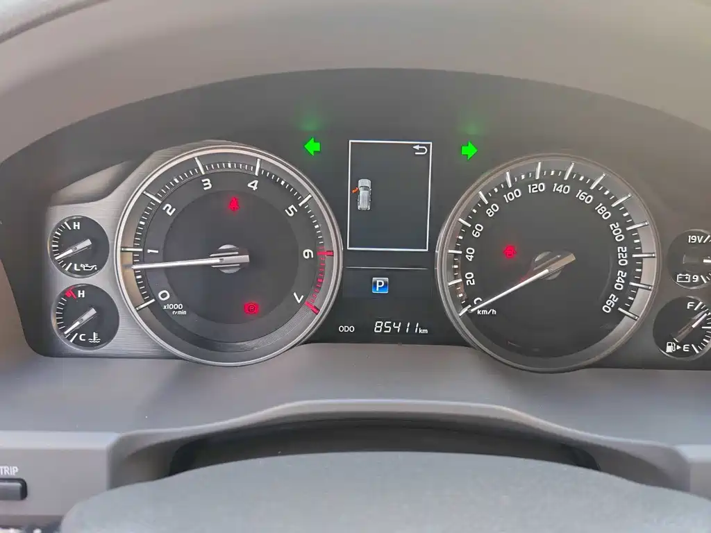 Toyota Land Cruiser — миниатюра 5