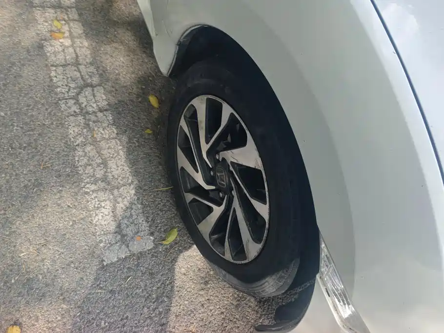 Honda Civic — миниатюра 6