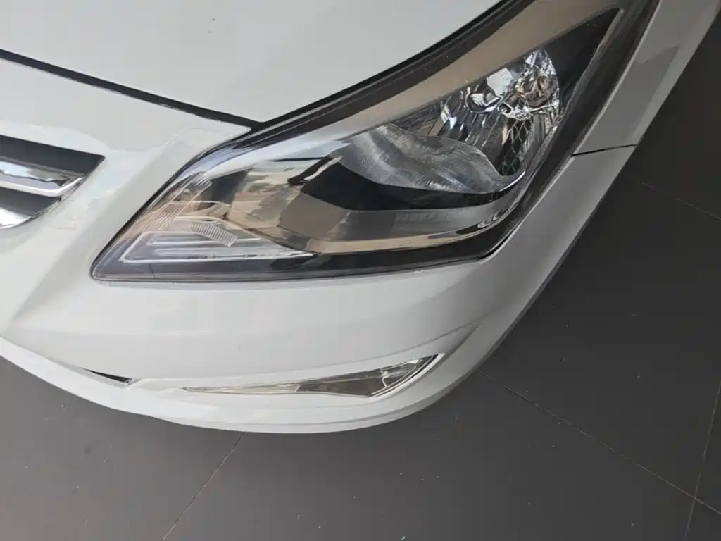 Hyundai Verna — миниатюра 24