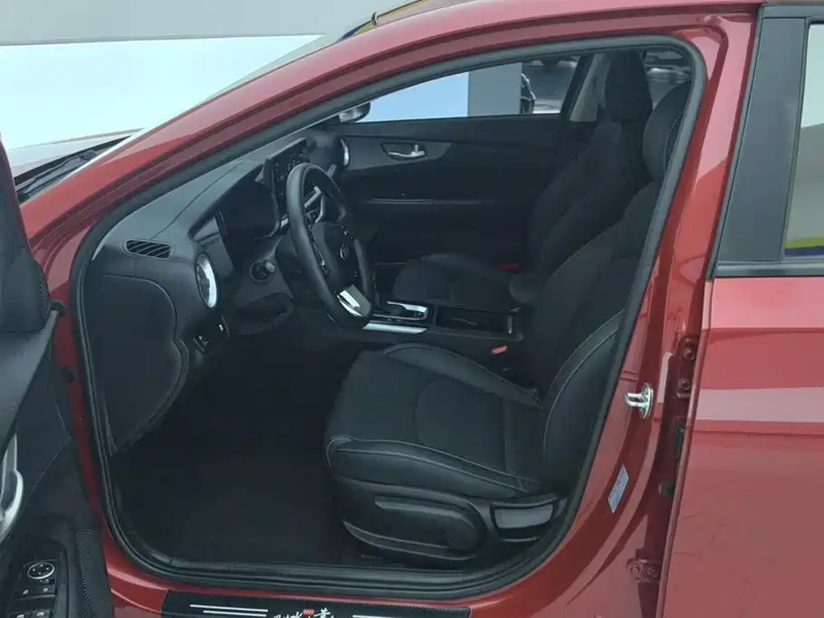 Kia K3 — миниатюра 9
