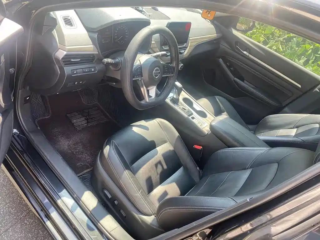 Nissan Teana — миниатюра 7