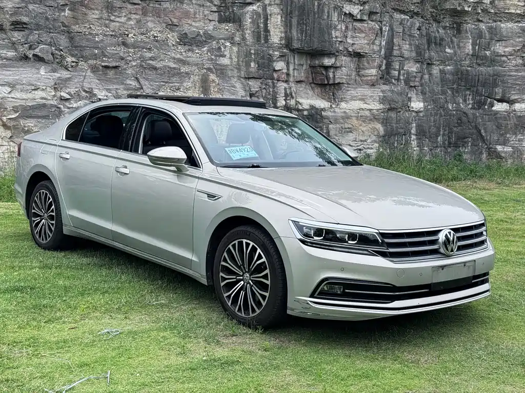 Volkswagen Phideon — миниатюра 3